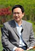 呂錦標(biāo)，保利協(xié)鑫能源控股有限公司執(zhí)行總裁特別助理、江蘇中能硅業(yè)科技發(fā)展有限公司副總經(jīng)理