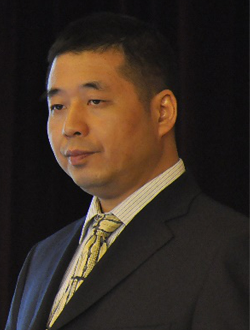 閻振國(guó) 